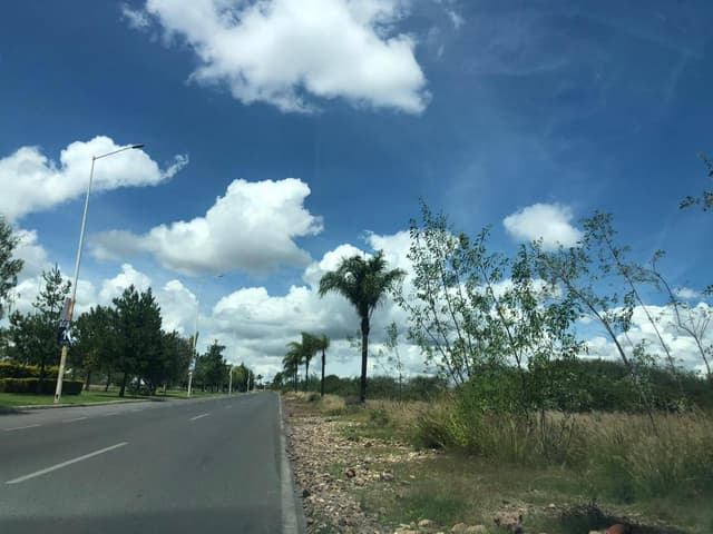 TERRENO EN VENTA COMERCIAL OPORTUNIDAD CIUDAD MADERAS QUERETARO CTV170609- GB