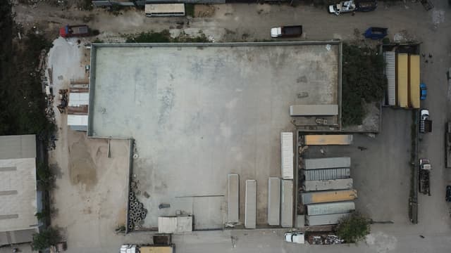 En Renta patio industrial con piso reforzado