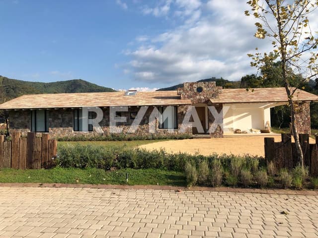 Casa en Condominio en venta.