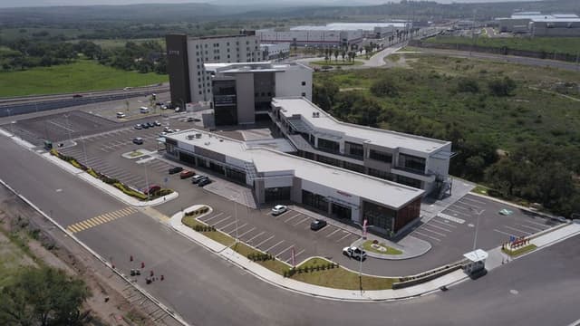 Plaza Marabis - Locales "Zona B, planta baja"