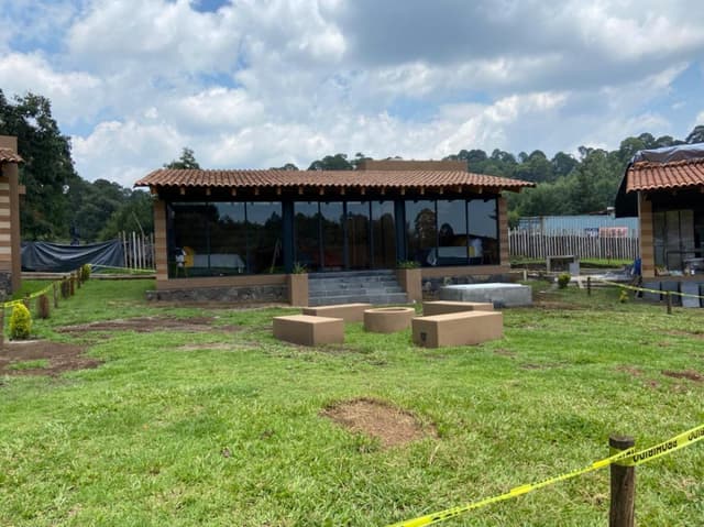 CASA EN VENTA EN VALE DE BRAVO MAISON PAPILLON luxury villa