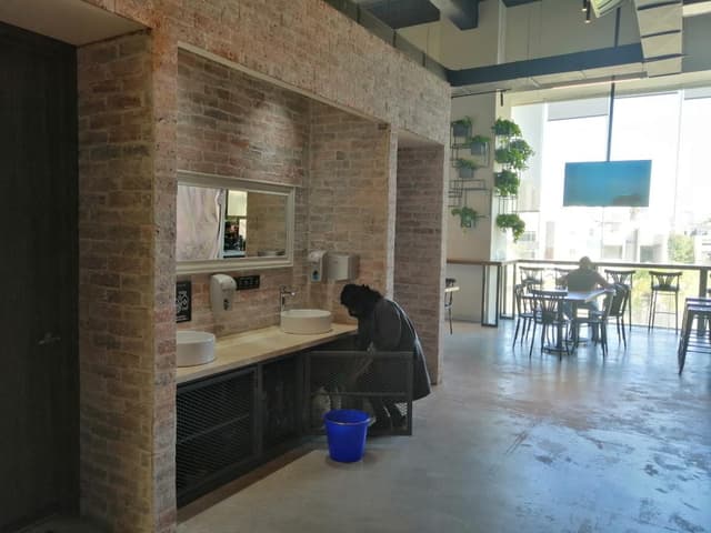 RENTA DE ISLAS 7.5M2, PLAZA ADAGIO