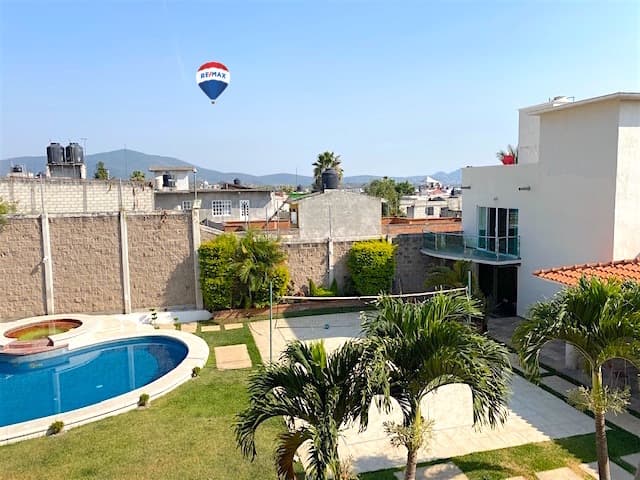 Venta de casa sola en Tepoztlán, Morelos...Clave 3743