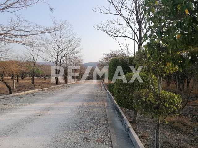 Excelente oportunidad para inversionistas terreno de 2,500 Mts.