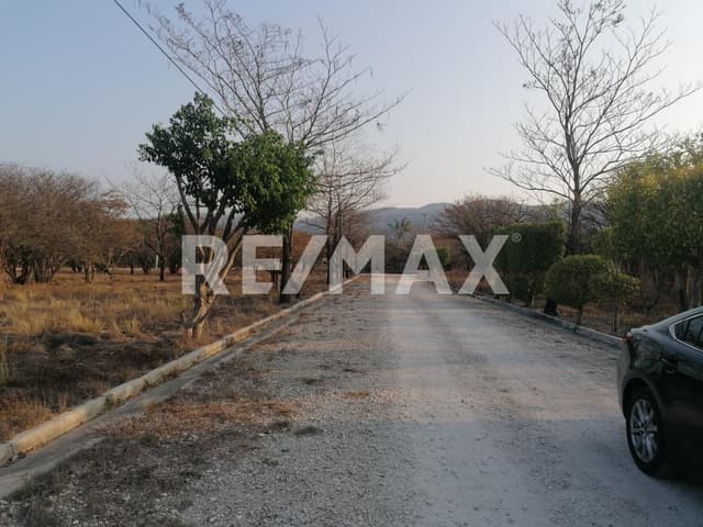 Terreno en venta fracc. Guadalupe country