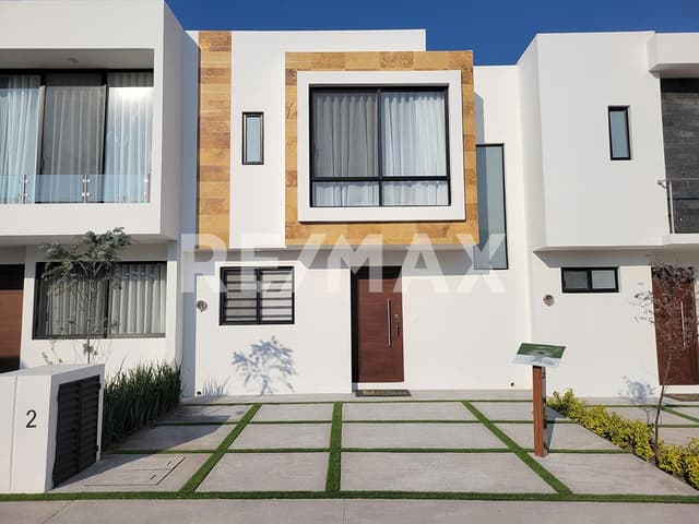 CASA RESIDENCIAL EN VENTA JURIQUILLA