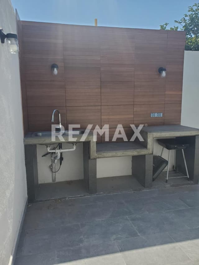 CASA DE UNA PLANTA EN RENTA ZONA SORIANA IGLESIAS $13,500.00 PESOS