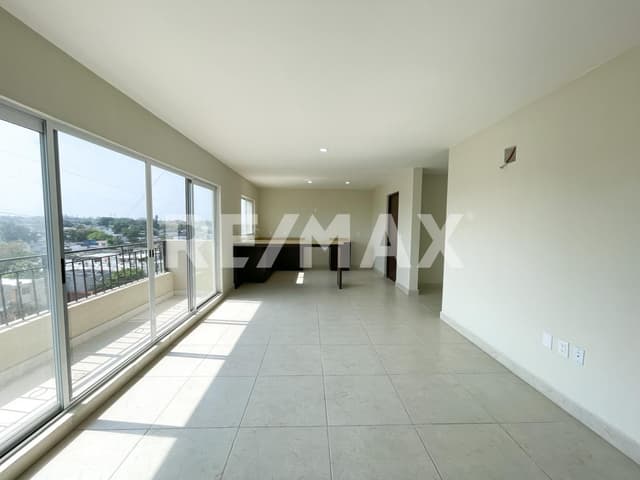 Departamento en Venta, Av. Las Flores.