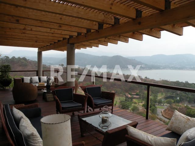 Casa en Venta, Valle de Bravo