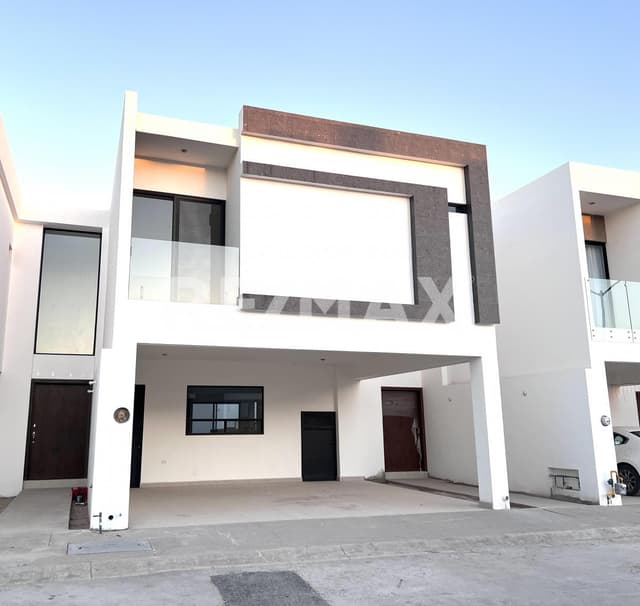 Casa en Venta en Villas del Palmar