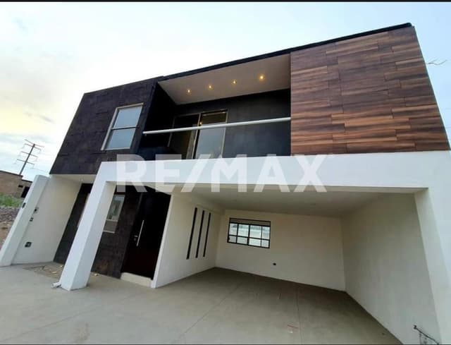 Casa en Venta en Los Olivos