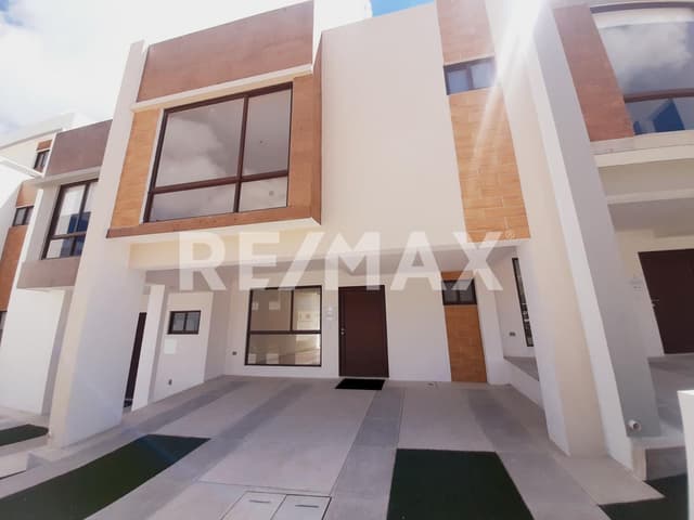 CASA EN CONDOMINIO EN VENTA EN ZIBATÁ