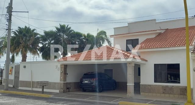 VENTA CASA EN RESIDENCIAL IBERO
