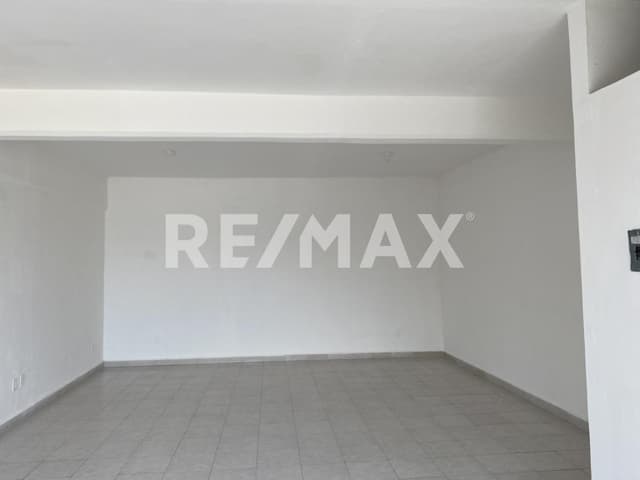 LOCAL COMERCIAL PLAZA AMY, METEPEC