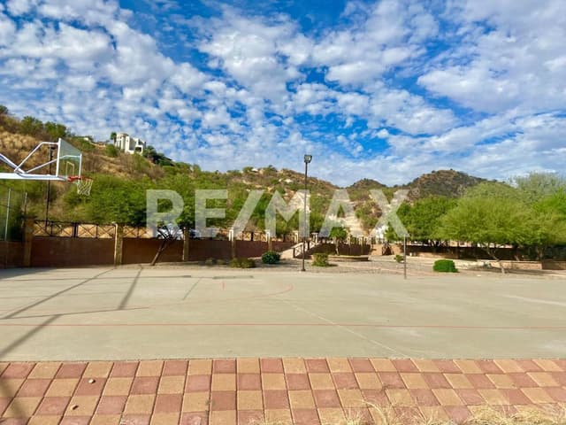 Terreno residencial en venta en Haciendas Residencial de Hermosillo, Sonora.