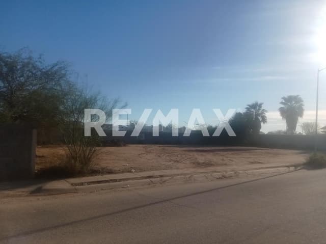 Terreno en venta comercial en Puerta Real Residencial de Hermosillo, Sonora.