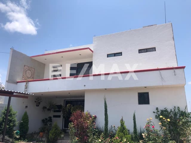 VENTA DE CASA EN GRANJAS BANTHI SAN JUAN DEL RIO RCV230530-JA