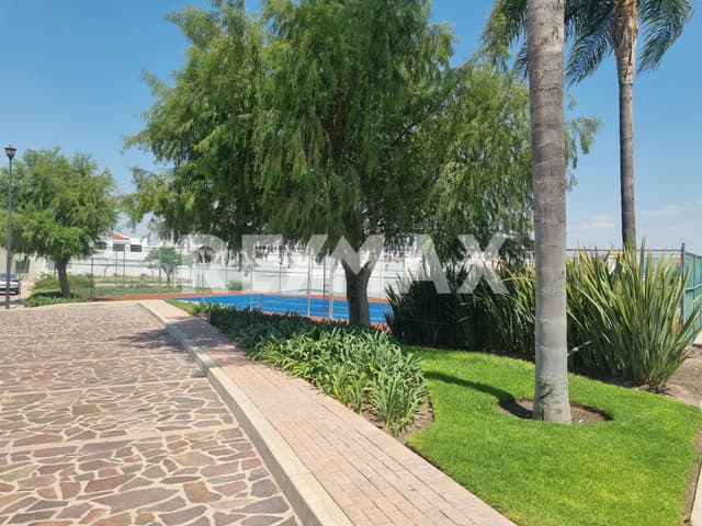 Terreno venta ciudad maderas Querétaro condominio jardines RTV230621-LS