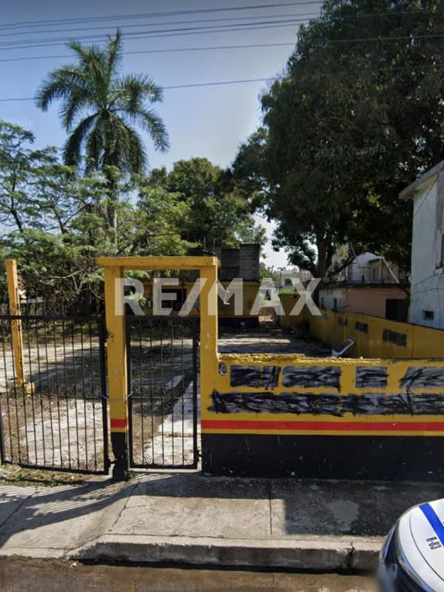 TERRENO EN VENTA