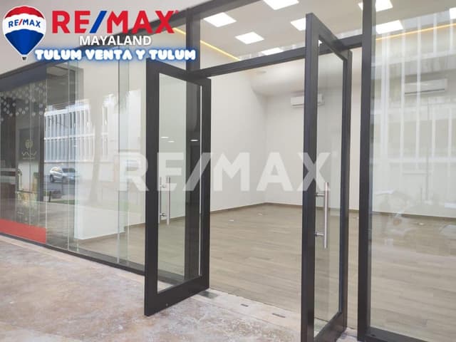 EN VENTA LOCAL A POCOS METROS DE LA PLAYA MAMITAS