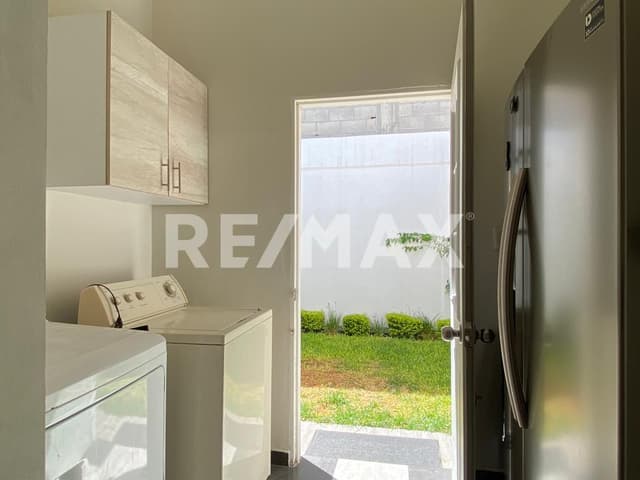 CASA EN RENTA EN RESIDENCIAL LAS TORRES