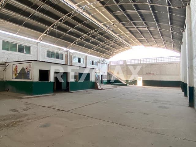 BODEGA EN RENTA EN CALLE AZTECAS EN MOCTEZUMA