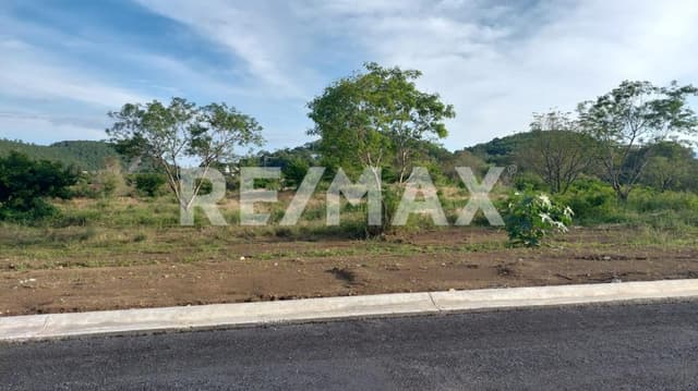 Venta Terreno en Fraccionamiento Campestre Residencial Privado, en Allende Nuevo León, México.