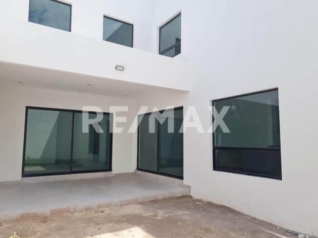 CASA EN VENTA EN LOS VIÑEDOS