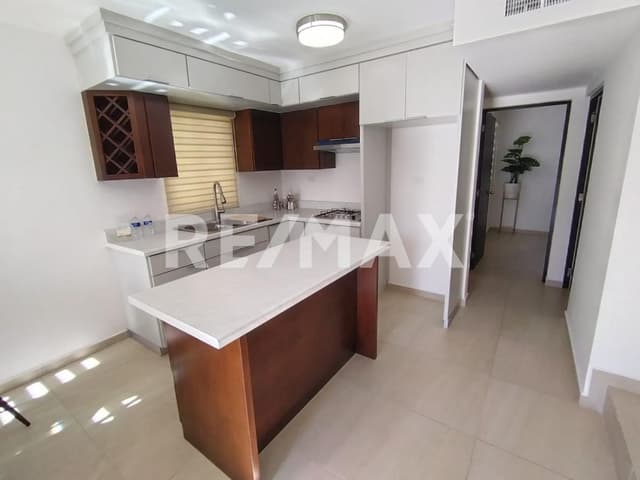 SE VENDEN CASAS NUEVAS EN PRIVADA ZONA VILLAS DEL REY