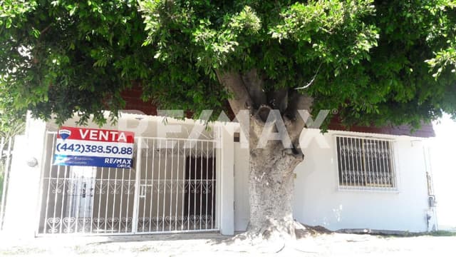 CASA EN VENTA EN MANSIONES DEL VALLE