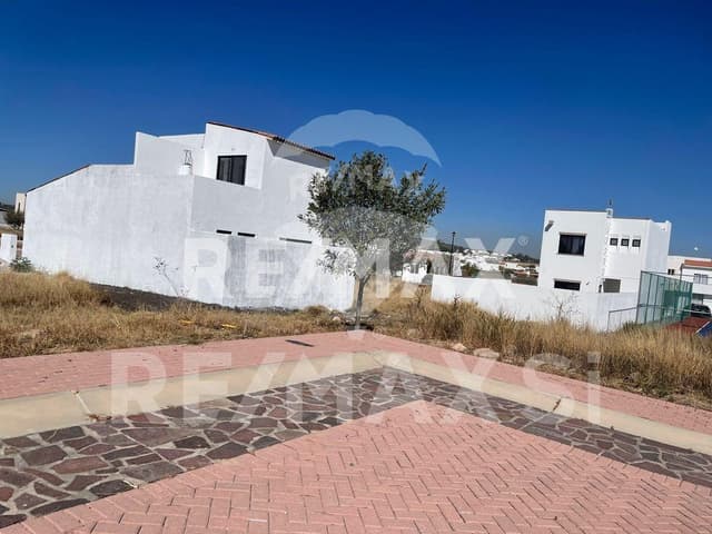 RTV TERRENO VENTA CD MADERAS EL MARQUES, ARCE