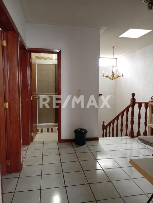 CASA EN VENTA COLONIA DEL PARQUE CELAYA