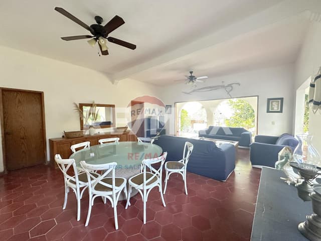 Venta de casa con acceso al lago de Tequesquitengo, Morelos...Clave 4703