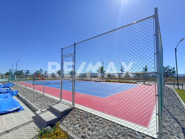 Terreno en venta Cd. Maderas Corregidora