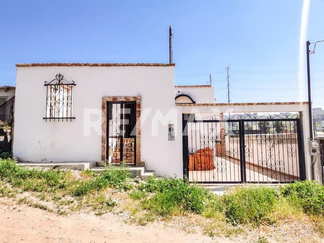 CASA EN VENTA MISION DEL MAR I