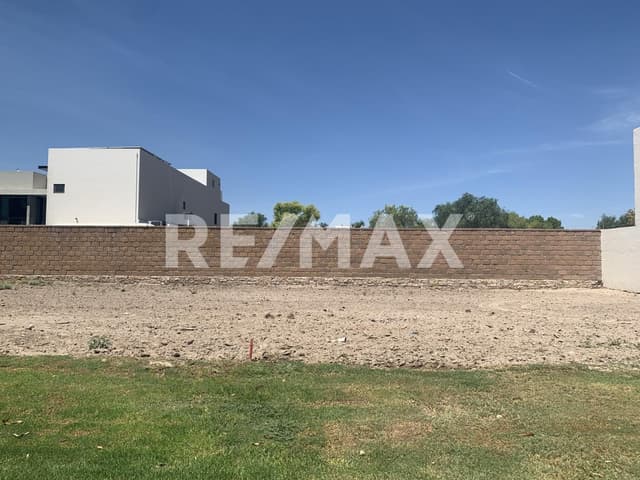 TERRENO EN VENTA EN LAS VILLAS