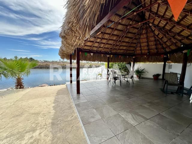 CONDOMINIO EN VENTA EN VISTAS DE LA MARINA