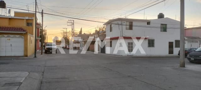 Casa en venta en fraccionamiento Quintas del Real