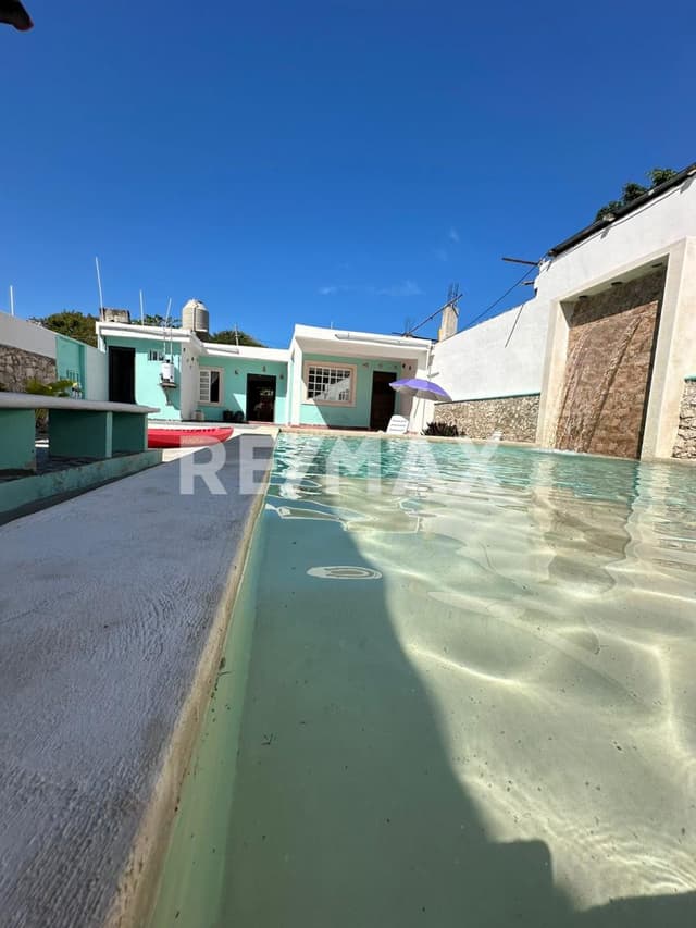 Casa en venta Agora de una planta a una cuadra del parque en Chicxulub Puerto.