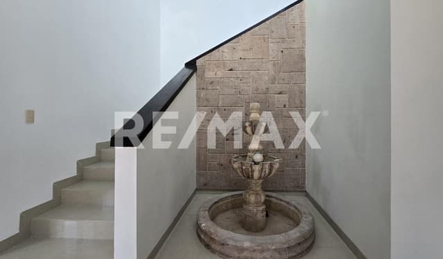 CASA EN VENTA LAS TROJES