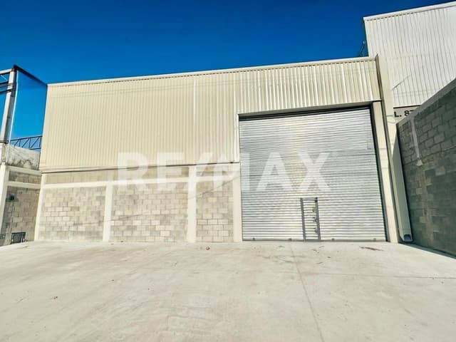 Bodega - Comercial en Renta - 5