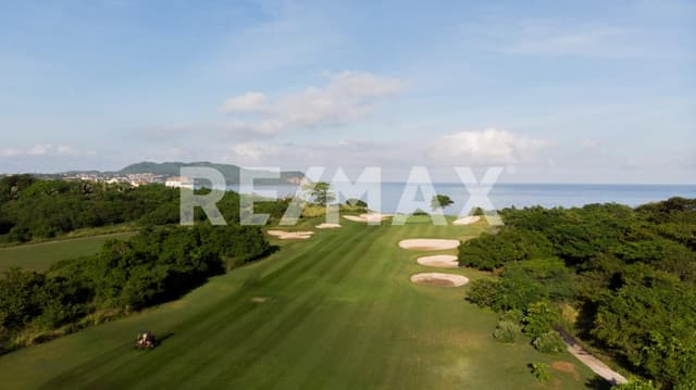 Luxury Residences UAVI - Life by design. inspired by nature