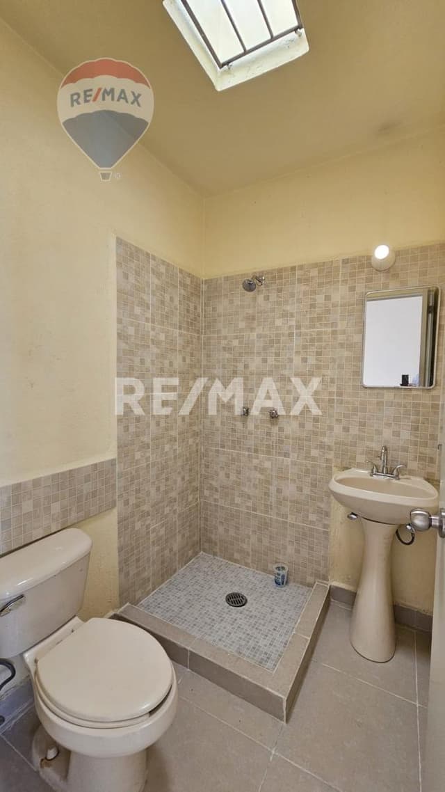 Venta de casa en Paseos del Río, Zapata, Morelos...Clave 5004