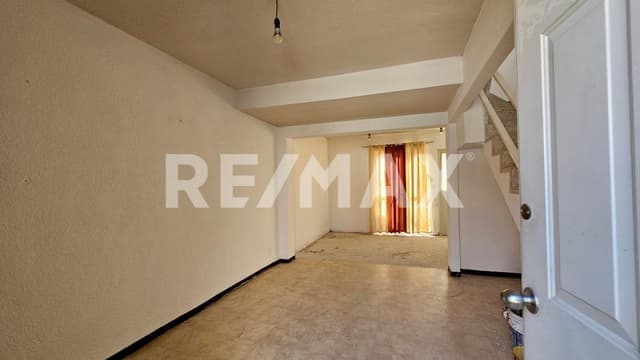 Venta de casa en Paseos del Río, Zapata, Morelos...Clave 5004