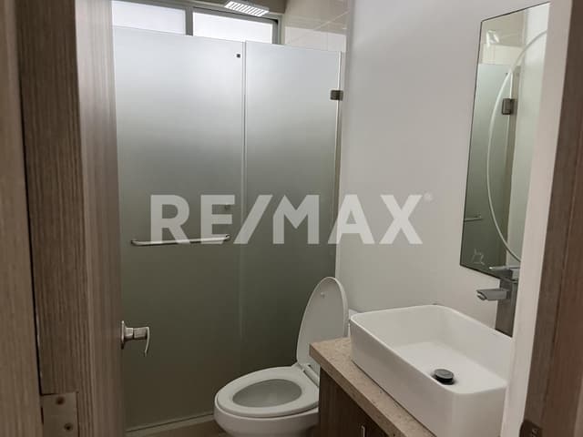 VENTA CASA EN EL REFUGIO