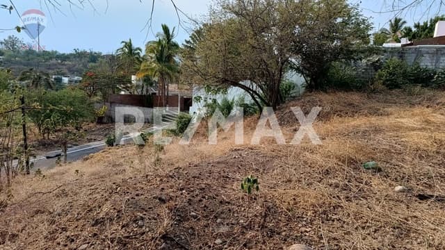 Venta de terreno Fraccionamiento Club de Golf Santa Fe, Xochitepec, Morelos…Clave 5023