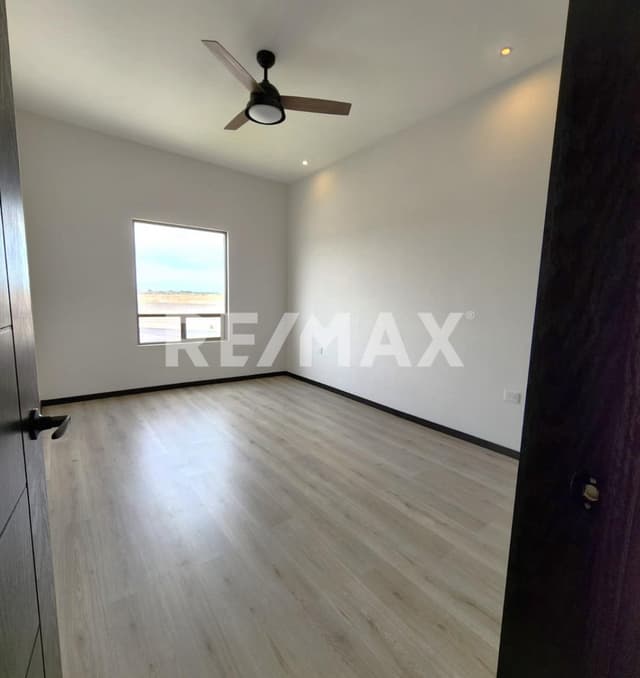 CASA EN VENTA EN LOS VIÑEDOS