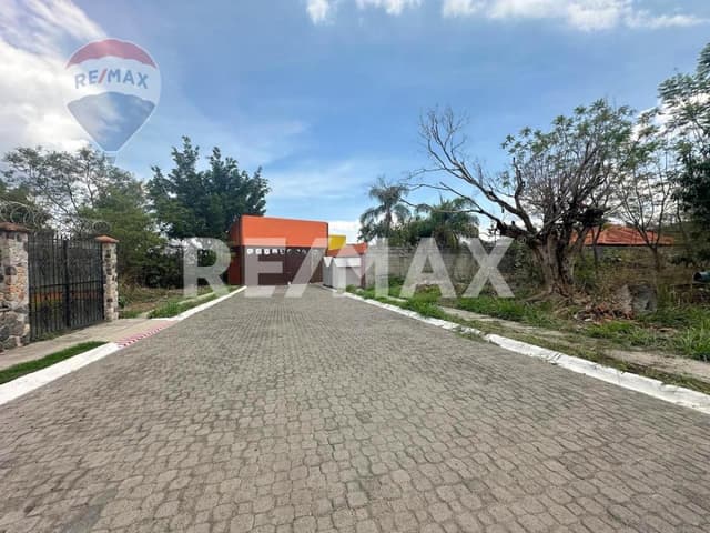 Venta de terreno en Tezontepec, Lomas de Jiutepec, Morelos...Clave 5043