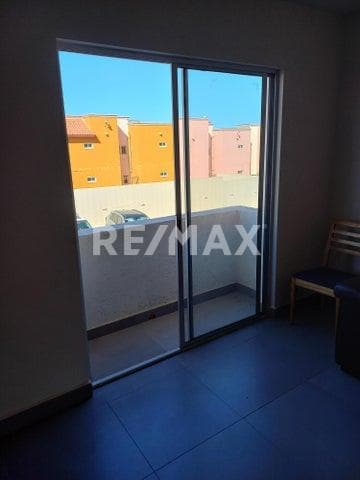 C201 Coromuel Unidad Privativa Avenida Lazaro Cardneas El Medano C-201 MLS24-2925