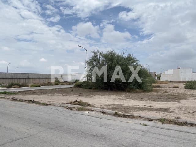 TERRENTO EN VENTA EN RESIDENCIAL LA RÚA